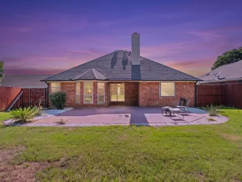 202 Linda St, Aubrey, TX 76227