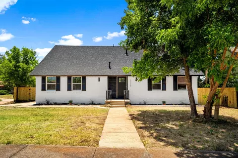2206 Tosca Ln, Dallas, TX 75224