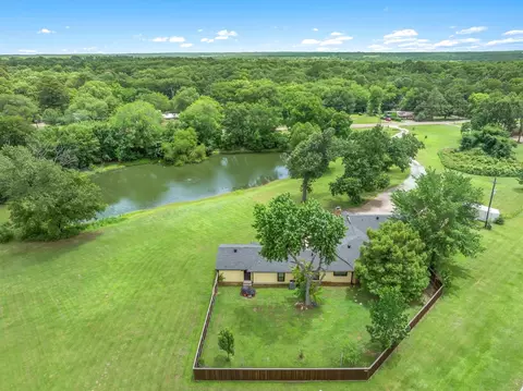 1203 N Spring St, Grand Saline, TX 75140