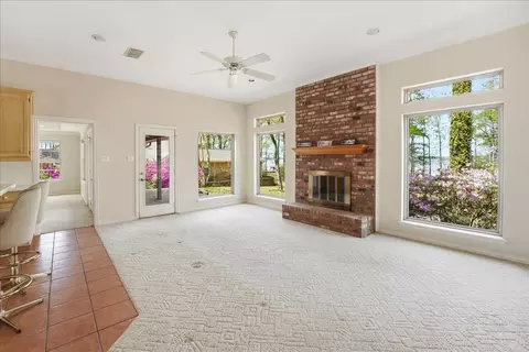 Living - 15744 Timberhill Dr, Flint, TX 75762 photo 2 of 7