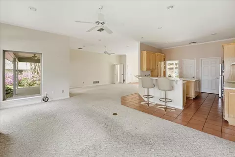 Living - 15744 Timberhill Dr, Flint, TX 75762 photo 3 of 7