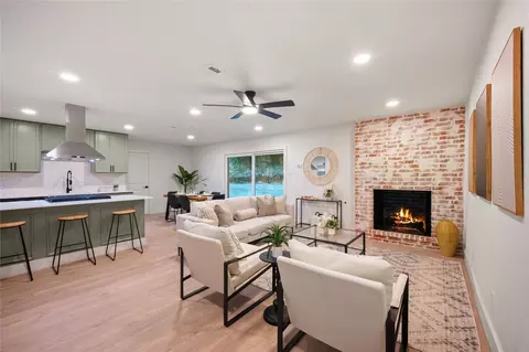 2329 Southwood Dr, Dallas, TX 75224