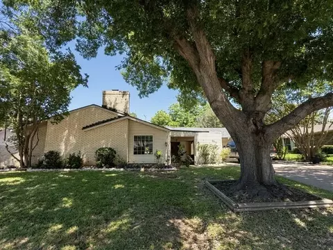 2317 Smokerise Dr, Arlington, TX 76016