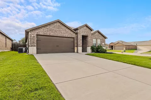 207 Dartmouth Ave, Farmersville, TX 75442