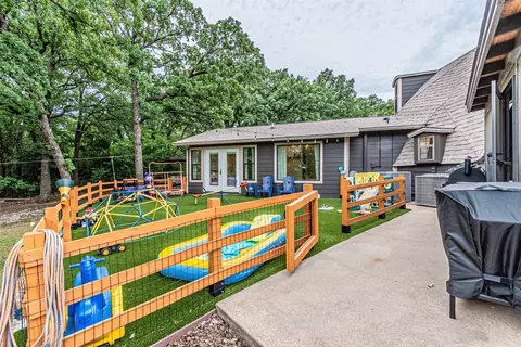 4505 Hunters Glen Ct, Granbury, TX 76048