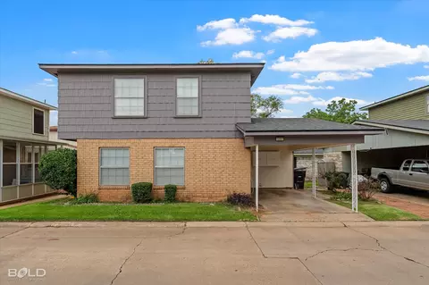 121 Carriage Square Dr, Bossier City, LA 71112