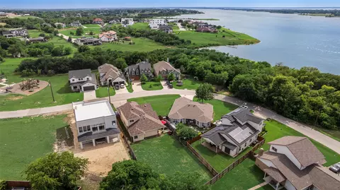 7622 W Shore Dr, The Colony, TX 75056