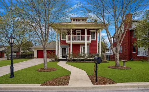 306 W Spring St, Weatherford, TX 76086