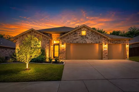 641 Redding Dr, Saginaw, TX 76131