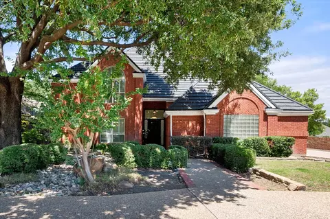 2801 Knotted Oaks Trl, Arlington, TX 76006