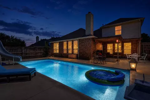 2501 Great Bear Ln, Denton, TX 76210