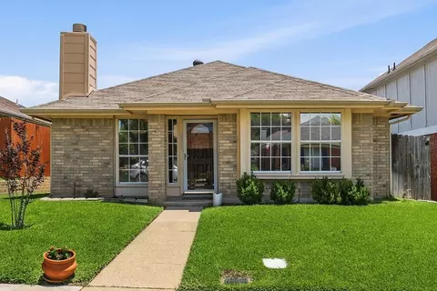 1809 Water Oak Dr, Lewisville, TX 75067