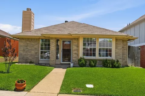 1809 Water Oak Dr, Lewisville, TX 75067