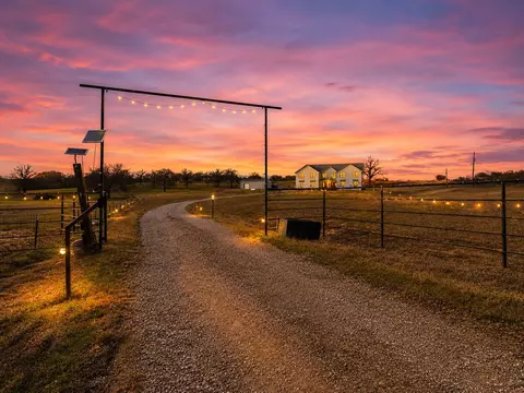 4600 Old Brock Rd, Weatherford, TX 76087