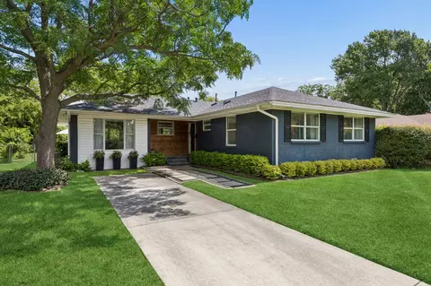 806 Nottingham Dr, Richardson, TX 75080