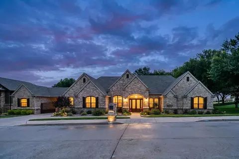 8450 Waterfront Ct, Fort Worth, TX 76179