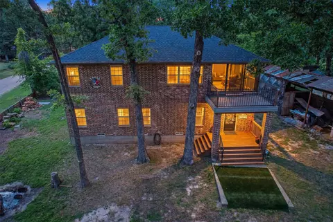 222 Wedgewood Dr, Mabank, TX 75156
