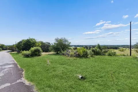3413 Oak Hill Dr, Granbury, TX 76048