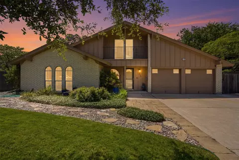 6370 Wilton Dr, Fort Worth, TX 76133