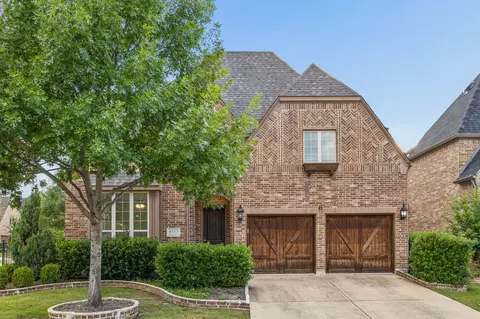 6119 Mulholland Dr, Irving, TX 75039