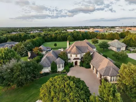 1729 Bison Meadow Ln, Heath, TX 75032