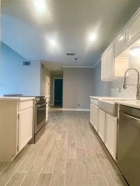 Kitchen - 3059 Hells Gate Loop #2, Strawn, TX 76475 photo 3 of 8