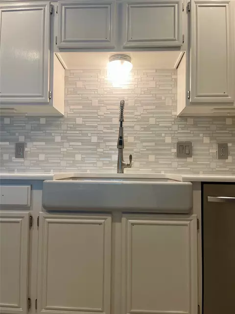 Kitchen - 3059 Hells Gate Loop #2, Strawn, TX 76475 photo 5 of 8