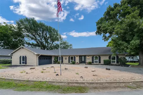 18341 Shore Dr, Kemp, TX 75143