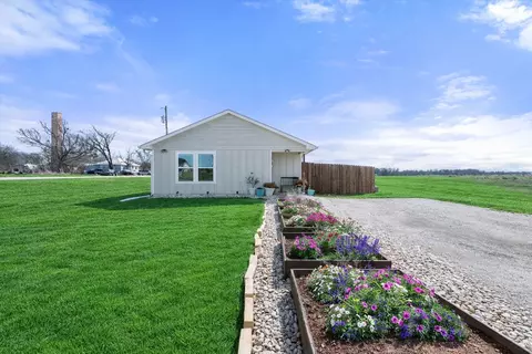 101 Allie Ct, Itasca, TX 76055