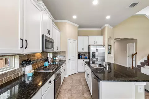 Kitchen - 2105 Austin Ln, Prosper, TX 75078 photo 2 of 5