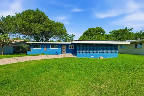 7208 Overhill Rd, Fort Worth, TX 76116