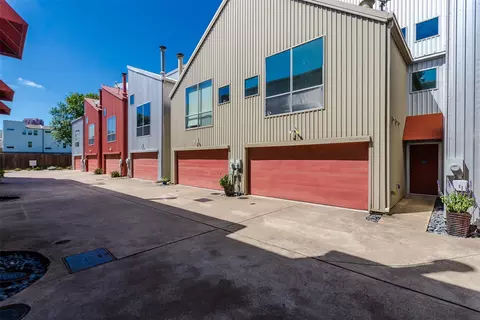 1429 Caddo St #B, Dallas, TX 75204