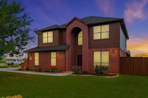 430 Ridgecrest Pl, Sanger, TX 76266
