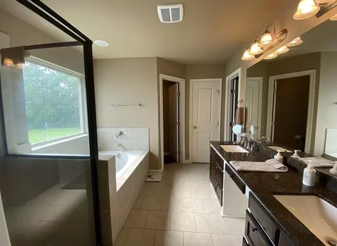 Bath - 1005 Terrace Dr, Bangs, TX 76823 photo 1 of 4