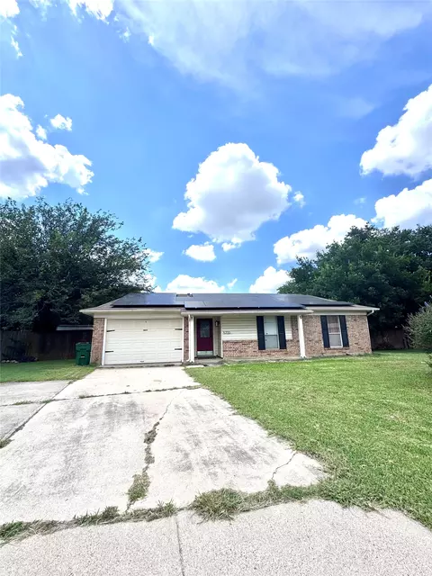 5733 Judie Ct, Haltom City, TX 76148
