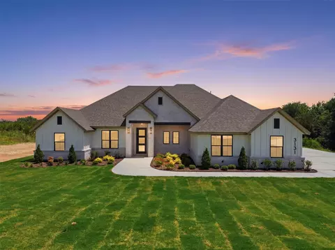 3131 Infinity Dr, Weatherford, TX 76087