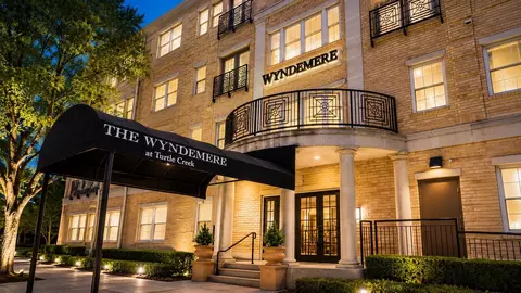 3400 Welborn St #111, Dallas, TX 75219
