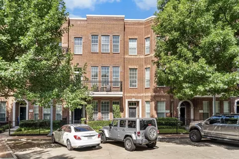 15743 Spectrum Dr #88, Addison, TX 75001