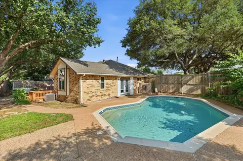 1824 Chatham Dr, Flower Mound, TX 75028