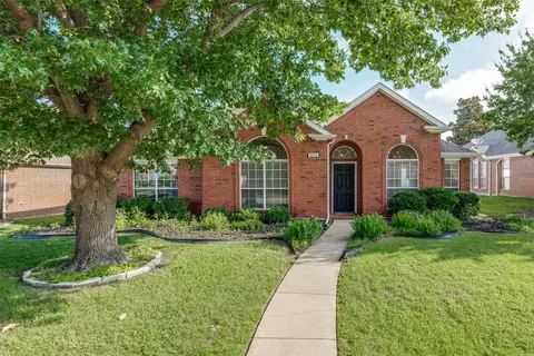 10518 Brandenberg Dr, Frisco, TX 75035