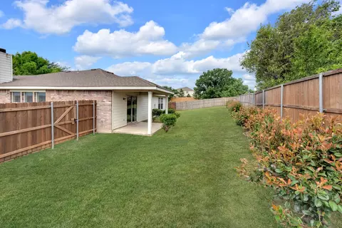Exterior - 9237 Monument Ct, Fort Worth, TX 76244 photo 4 of 5