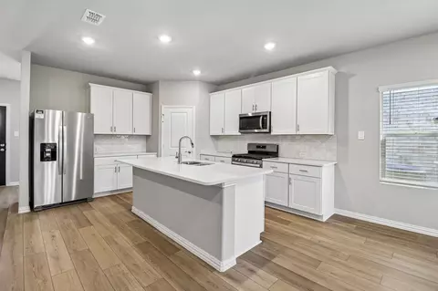 3229 Romero Plz, Fort Worth, TX 76179