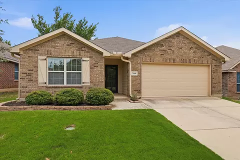 3900 Oceanview Dr, Denton, TX 76208