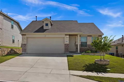 8324 Hollow Bend St, Fort Worth, TX 76123