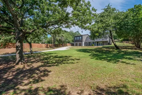 1416 Apache Ct, Joshua, TX 76058