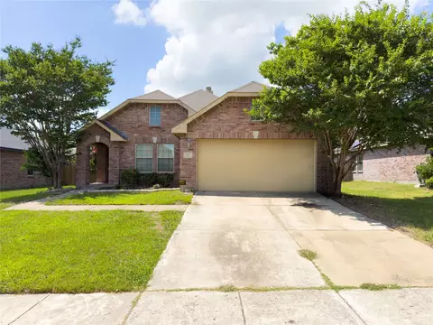 517 Blue Sage Dr, Fate, TX 75087
