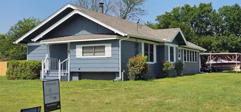 500 S Pecan Creek Trl, Valley View, TX 76272