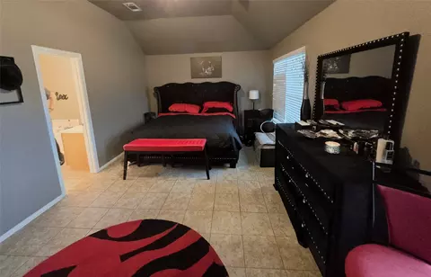 Bedroom - 610 Juniper Dr, Arlington, TX 76018 photo 1 of 5