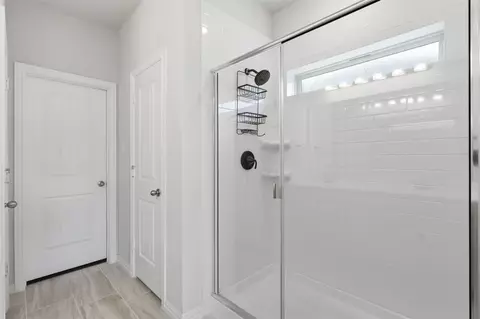 Bath - 5100 Del Monte Dr, Denton, TX 76207 photo 2 of 4