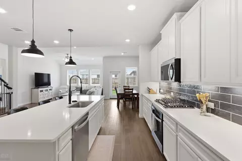 Kitchen - 5100 Del Monte Dr, Denton, TX 76207 photo 8 of 8